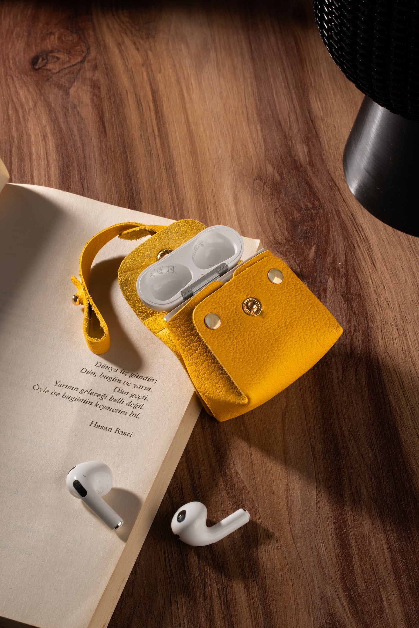 Deri AirPods Kılıfı - Sarı