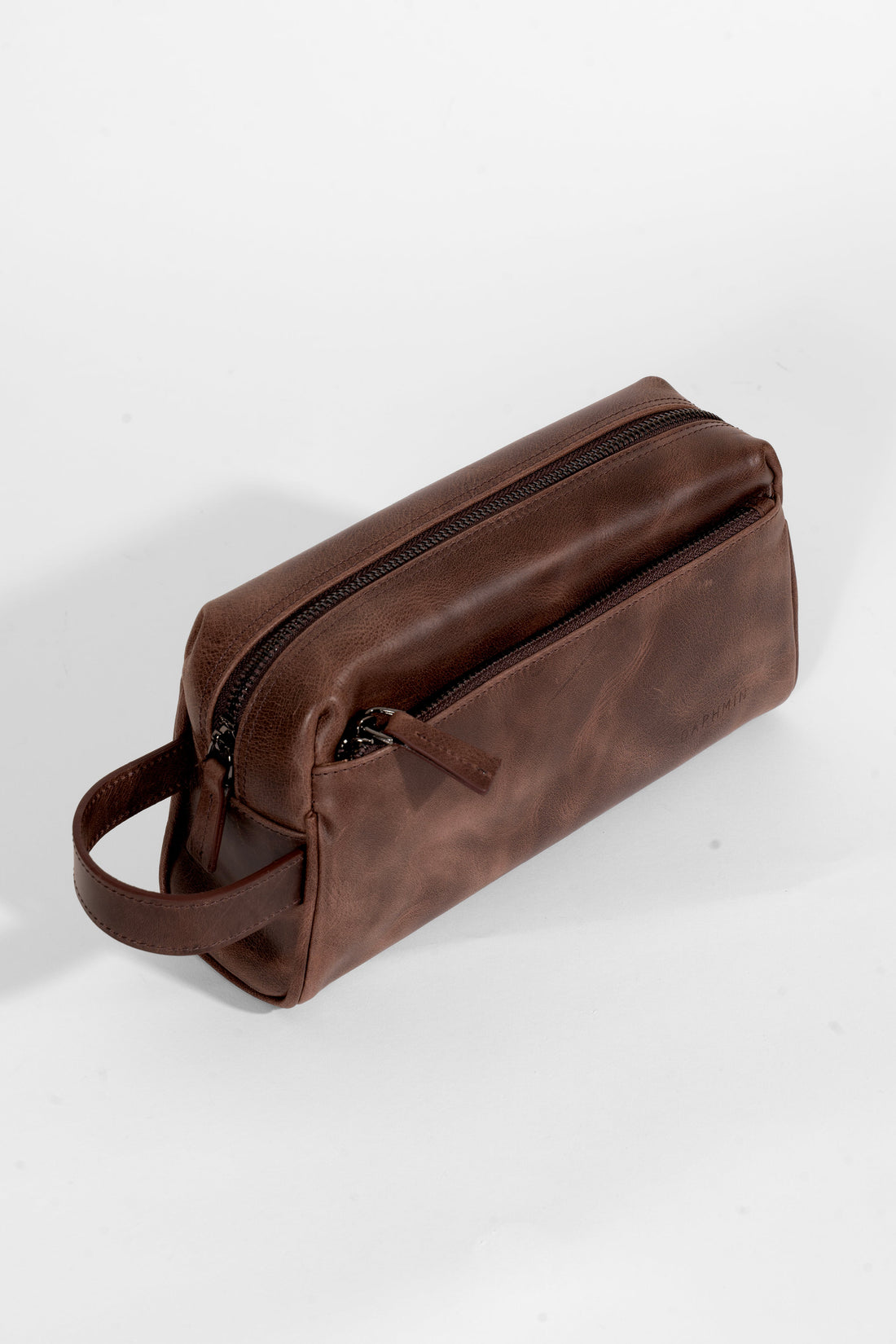 Dopp Kit Nedir? El Çantası ve Organizer Olarak Nasıl Kullanılır?