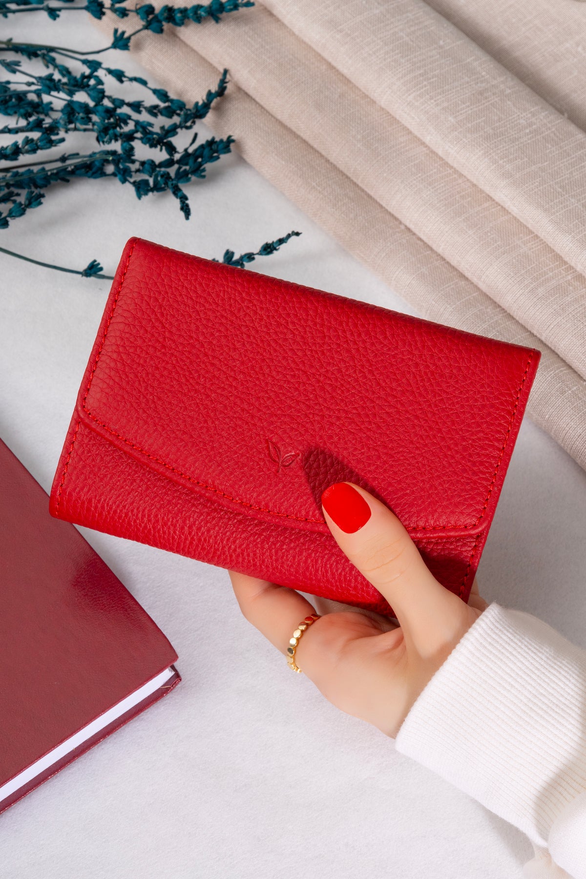 Perle Trifold Wallet – Red, image 6