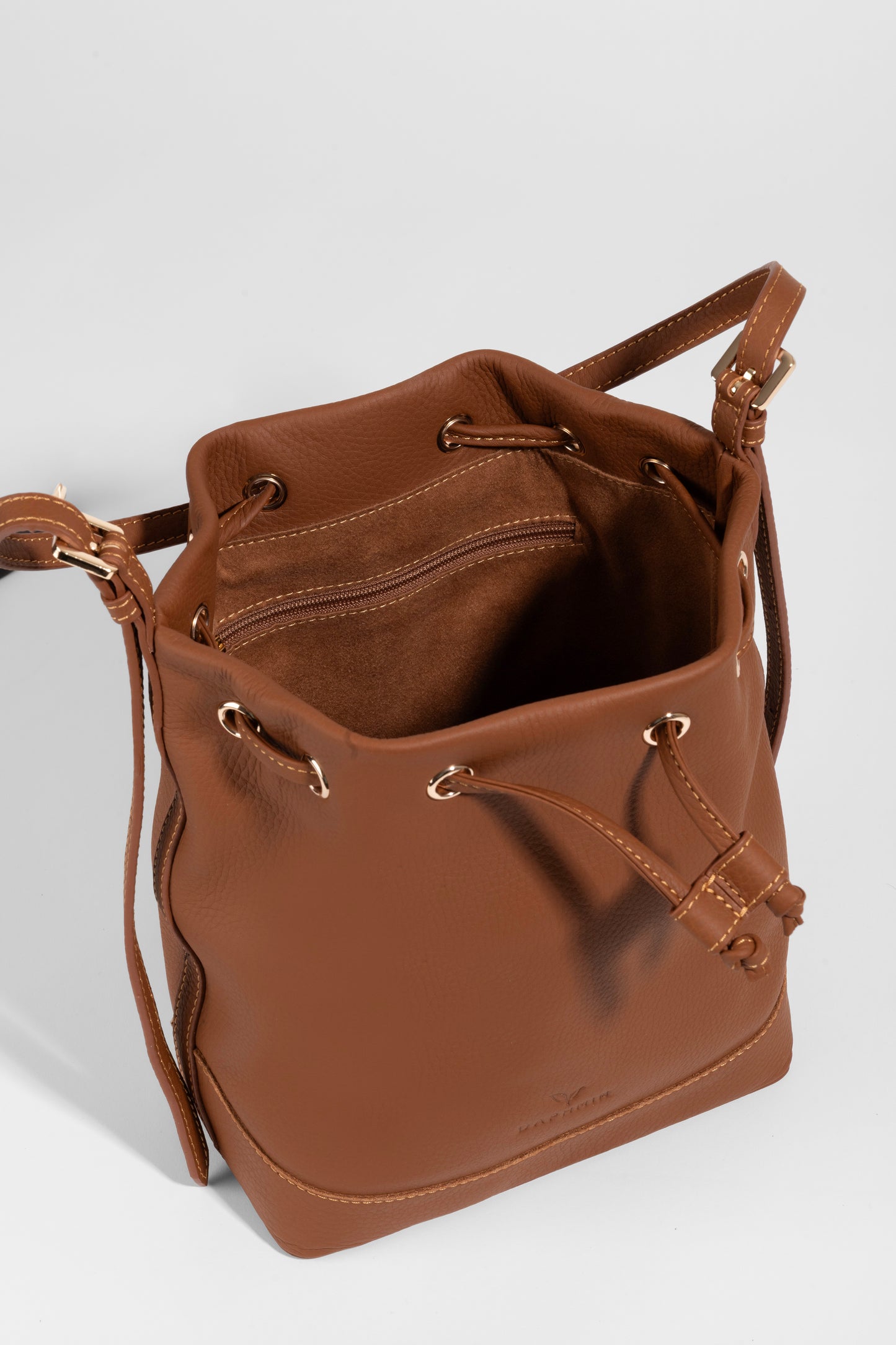 Sorella Bucket – Taba Hakiki Deri Bucket Omuz Çantası