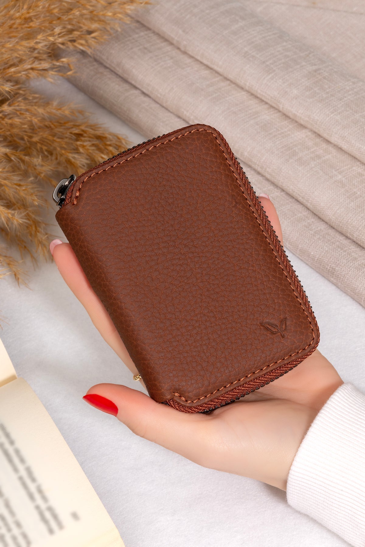 Zeas Zipped Wallet – Tan, image 5