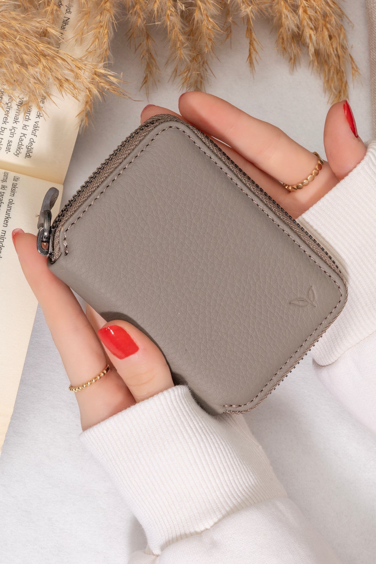 Zeas Zipped Wallet – Taupe, image 6