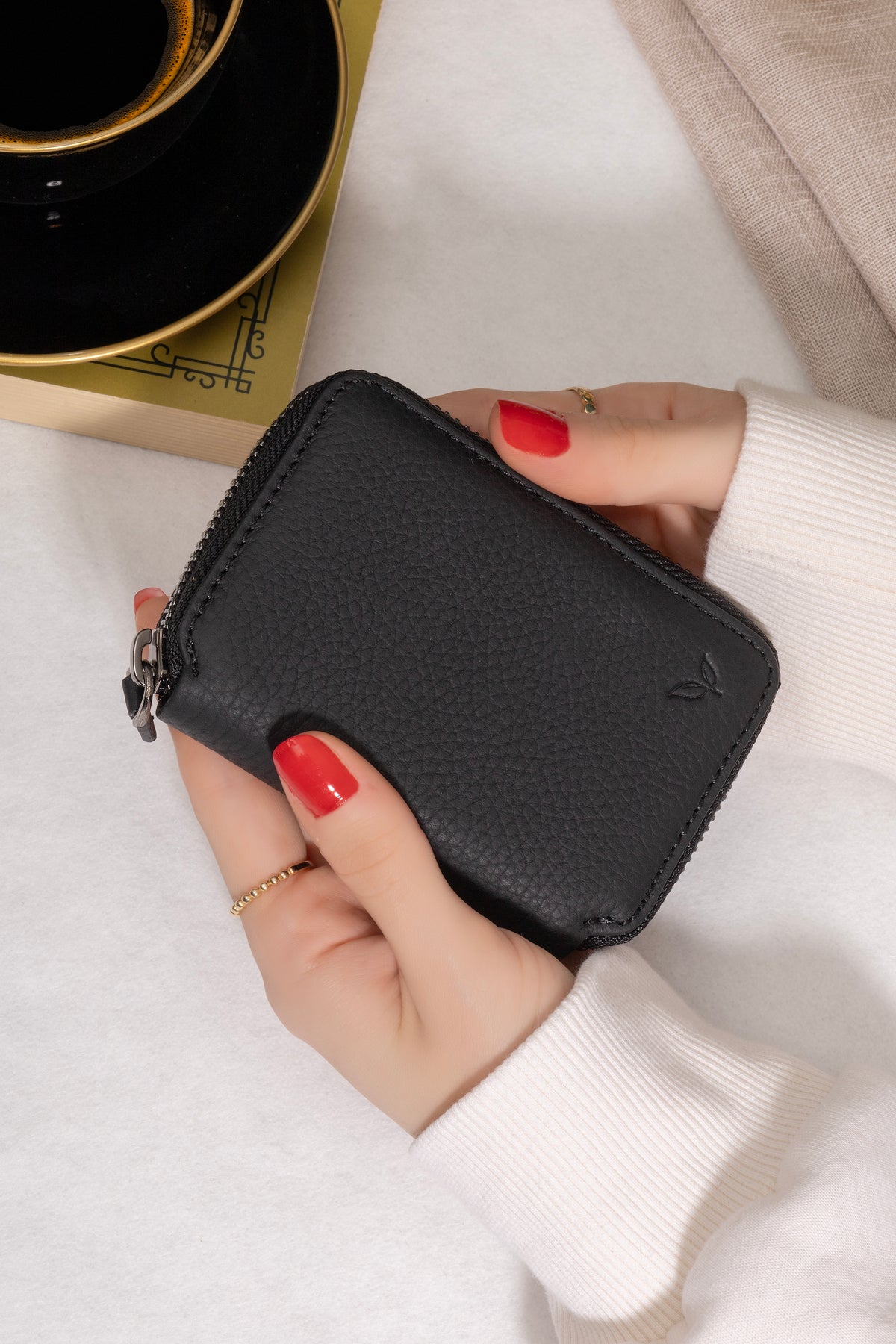 Zeas Zipped Wallet – Black, image 2