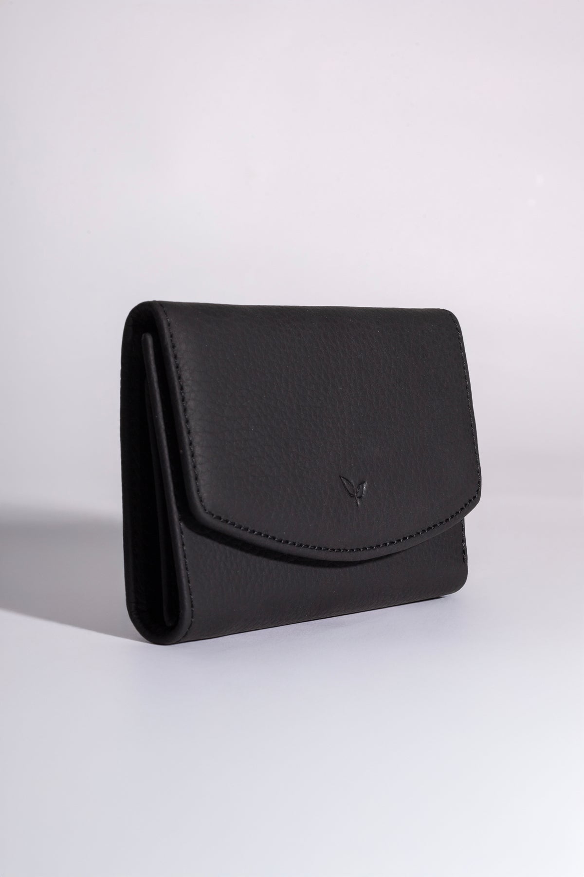 Perle Trifold Wallet – Black, image 3