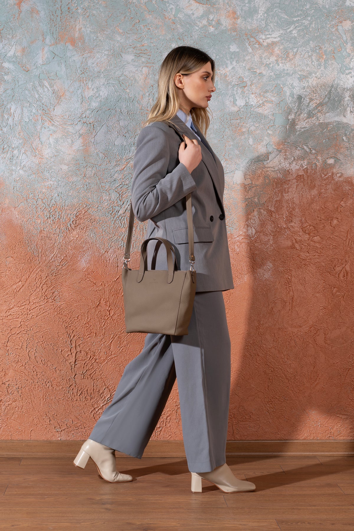 Daphne Flex Small – Taupe, image 3