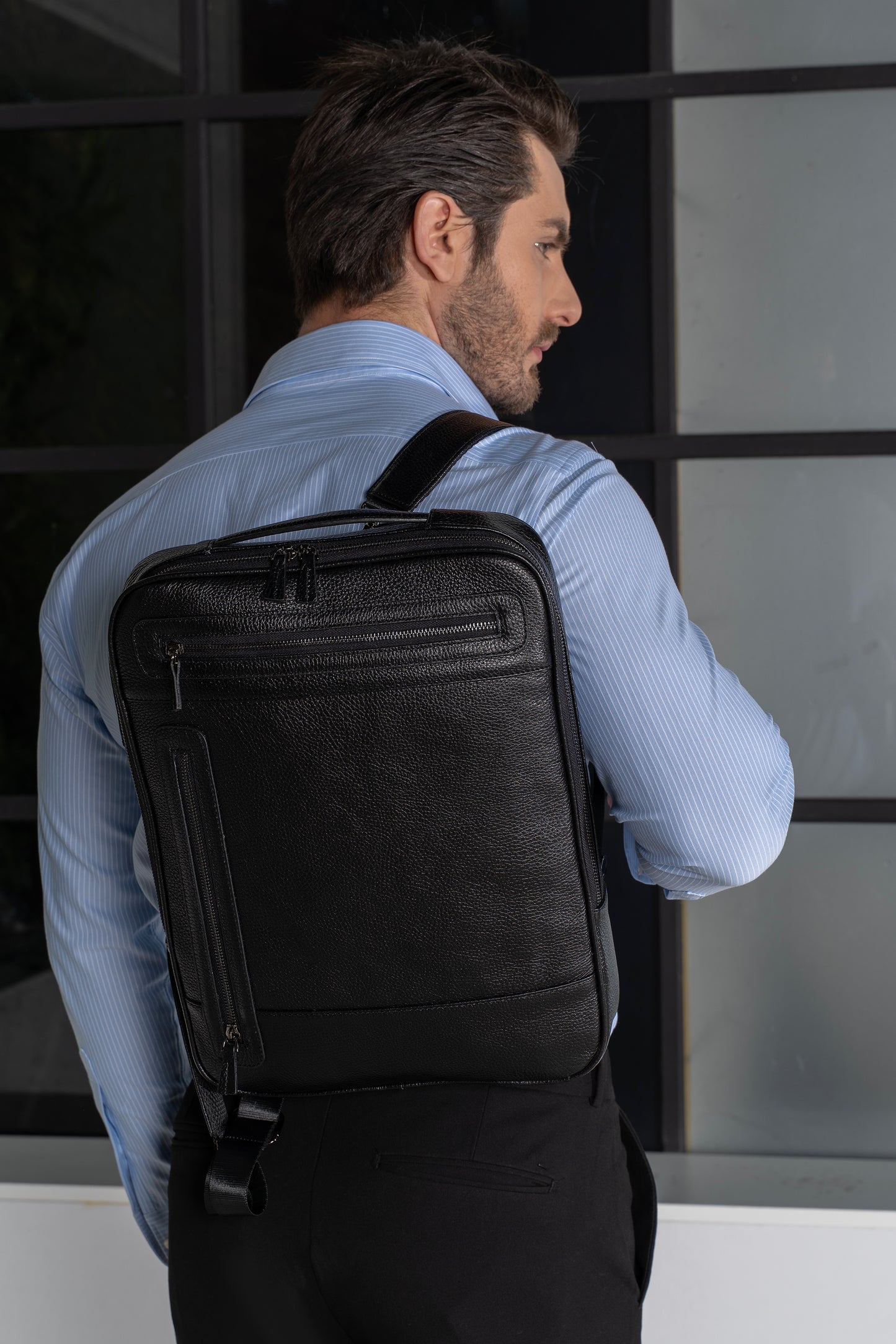 Deri Laptop ve Evrak Sırt Çantası - Siyah