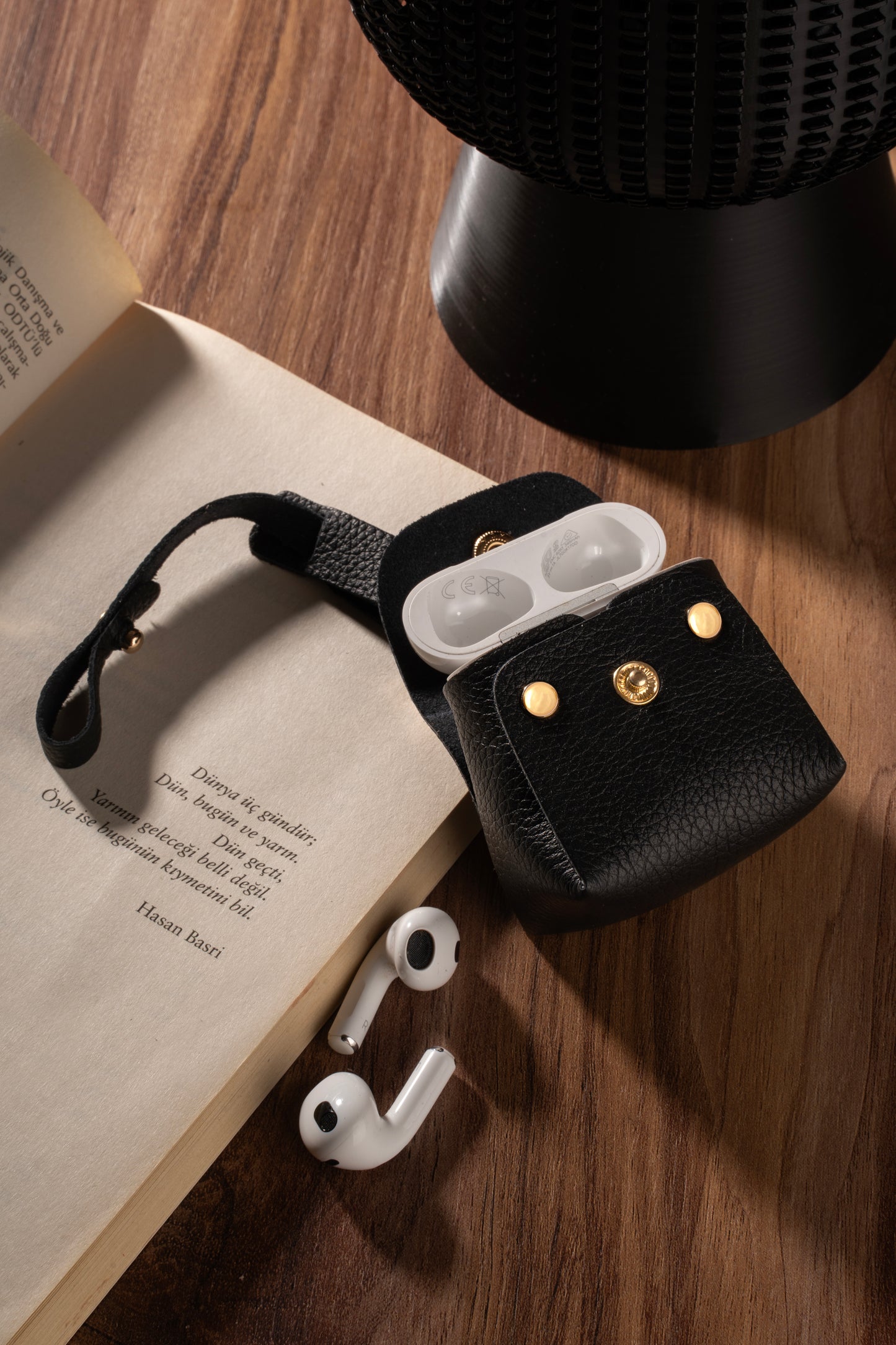 Deri AirPods Kılıfı - Siyah