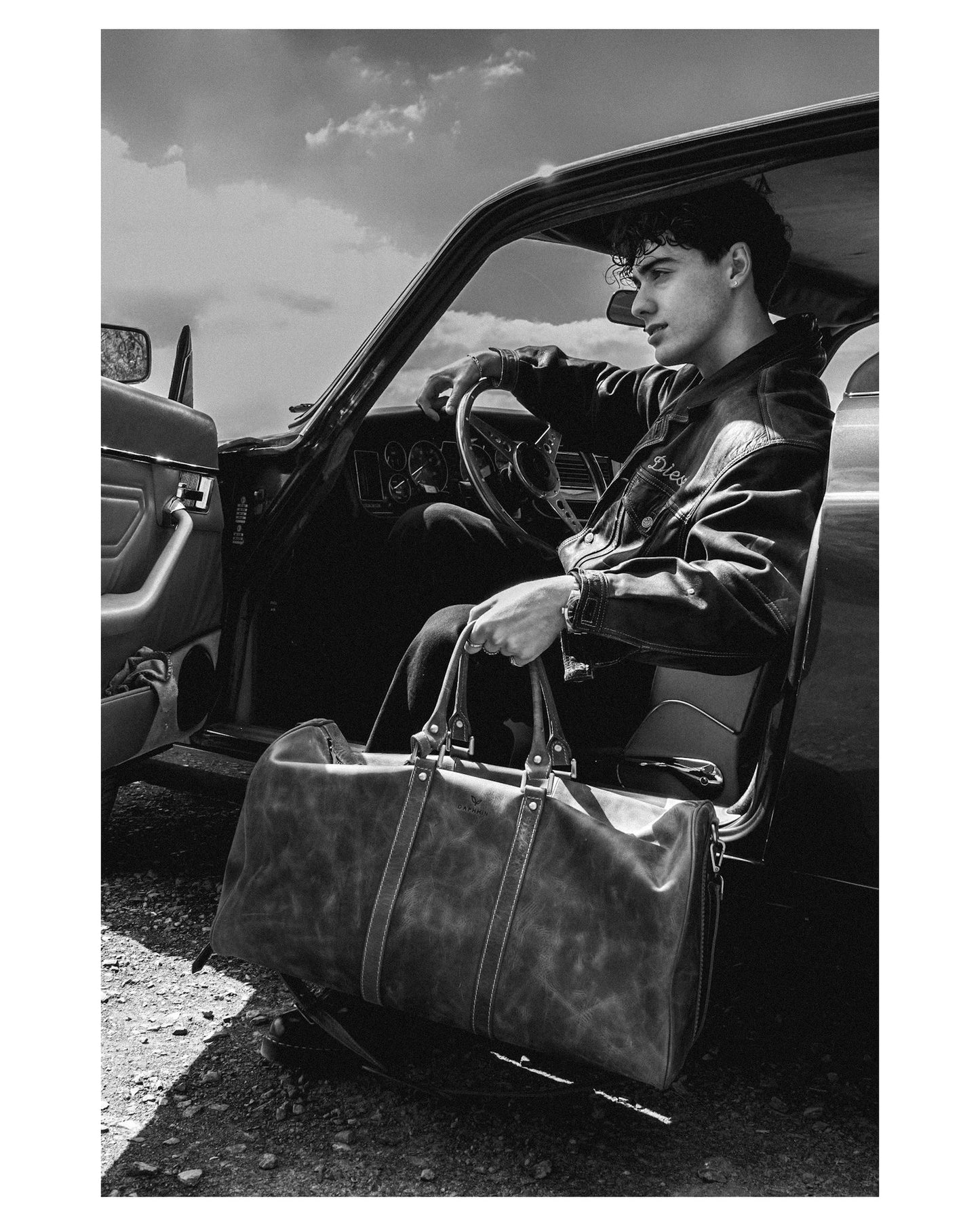 Daphmin Leather Weekender – Kahverengi Hakiki Deri Seyahat Çantası