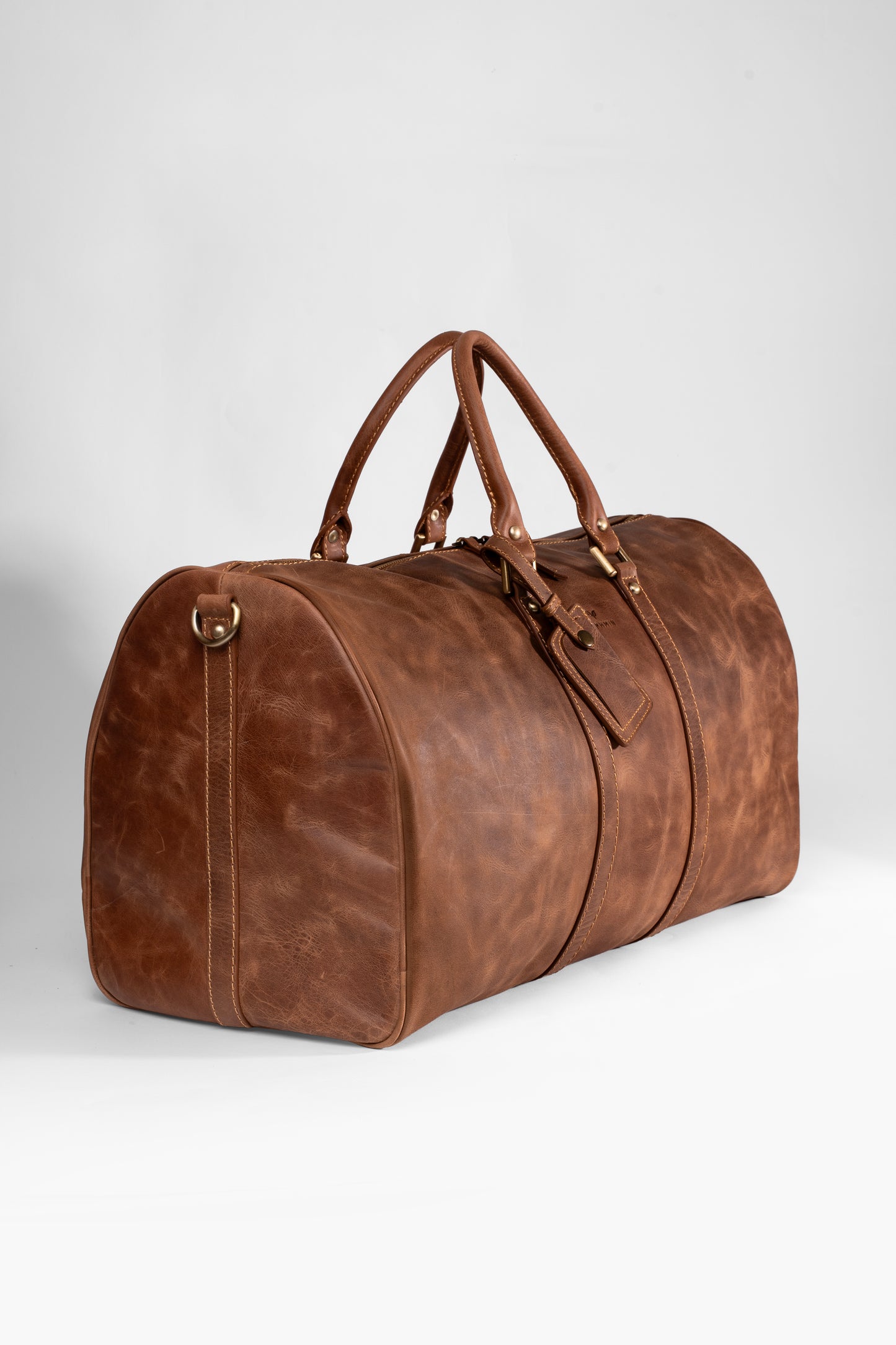 Daphmin Leather Weekender – Taba Hakiki Deri Seyahat Çantası